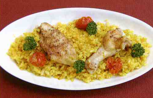 鶏手羽の炊き込みご飯とタコとキュウリのサラダ