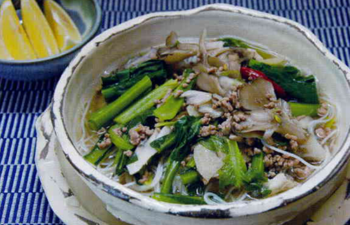 汁ビーフンと豚しゃぶしゃぶ野菜添え