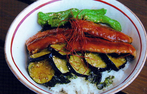 サンマの韓国風照り焼き丼と鶏団子のスープ