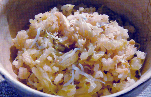 春キャベツの炊き込みご飯とたけのこ豆乳シチュー