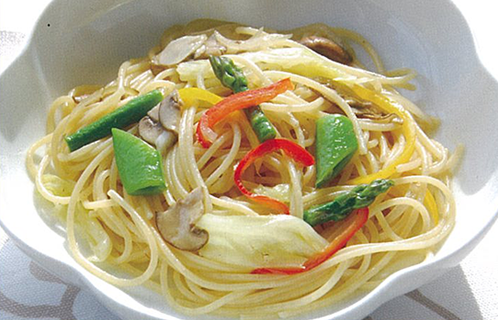 春野菜のパスタとクレソンのポタージュ