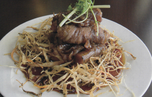 牛ゴボウの甘辛煮とゴボウのかき揚げ丼