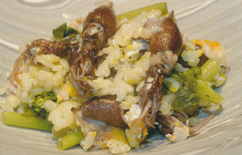 ホタルイカと花ワサビのチャーハンと和風ポテトサラダ