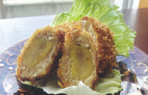 栗のメンチカツと栗とベーコン、根菜の煮物